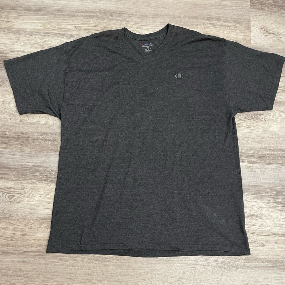 Champion Gray Men’s Short Sleeve V-Neck Tee Size 2XL *flaw*